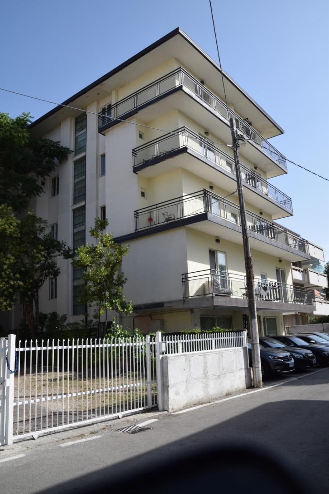 Residence Igea Rimini Eksteriør billede