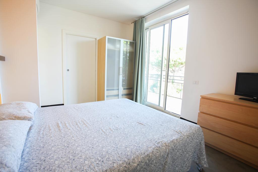 Residence Igea Rimini Eksteriør billede